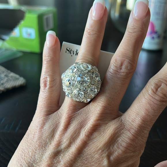 NEW Stretchy Dome Ring - Picture 2 of 5